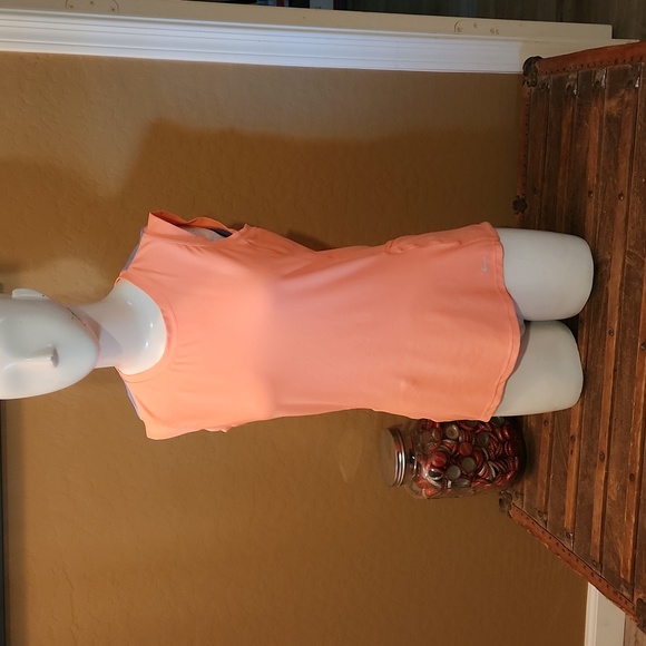 Nike Dri-Fit Running Gear with Tank and Shrug (0741) - Picture 2 of 11